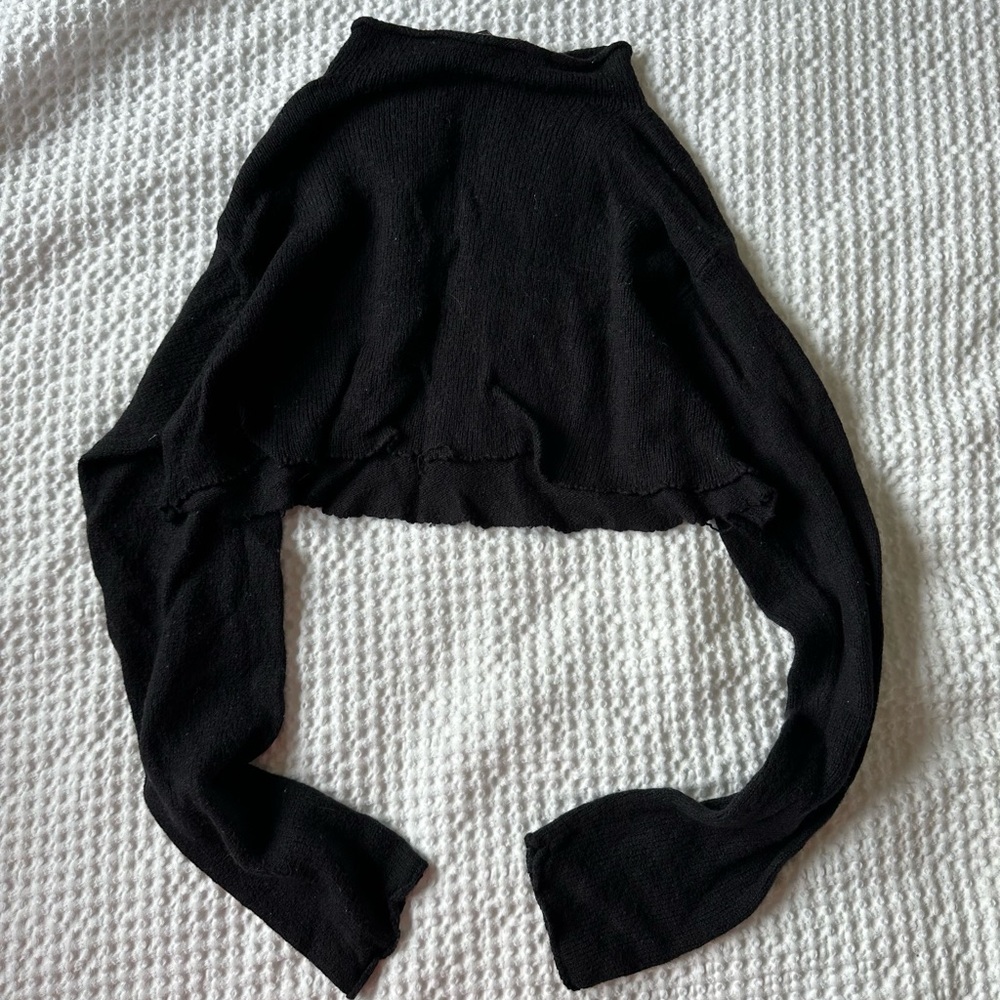 Cropped sweater